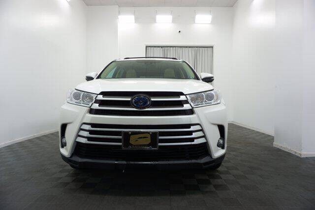 2019-toyota-highlander-suv-full-option-big-0