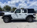 selling-my-2020-jeep-wrangler-unlimited-sport-s-4wd-small-3
